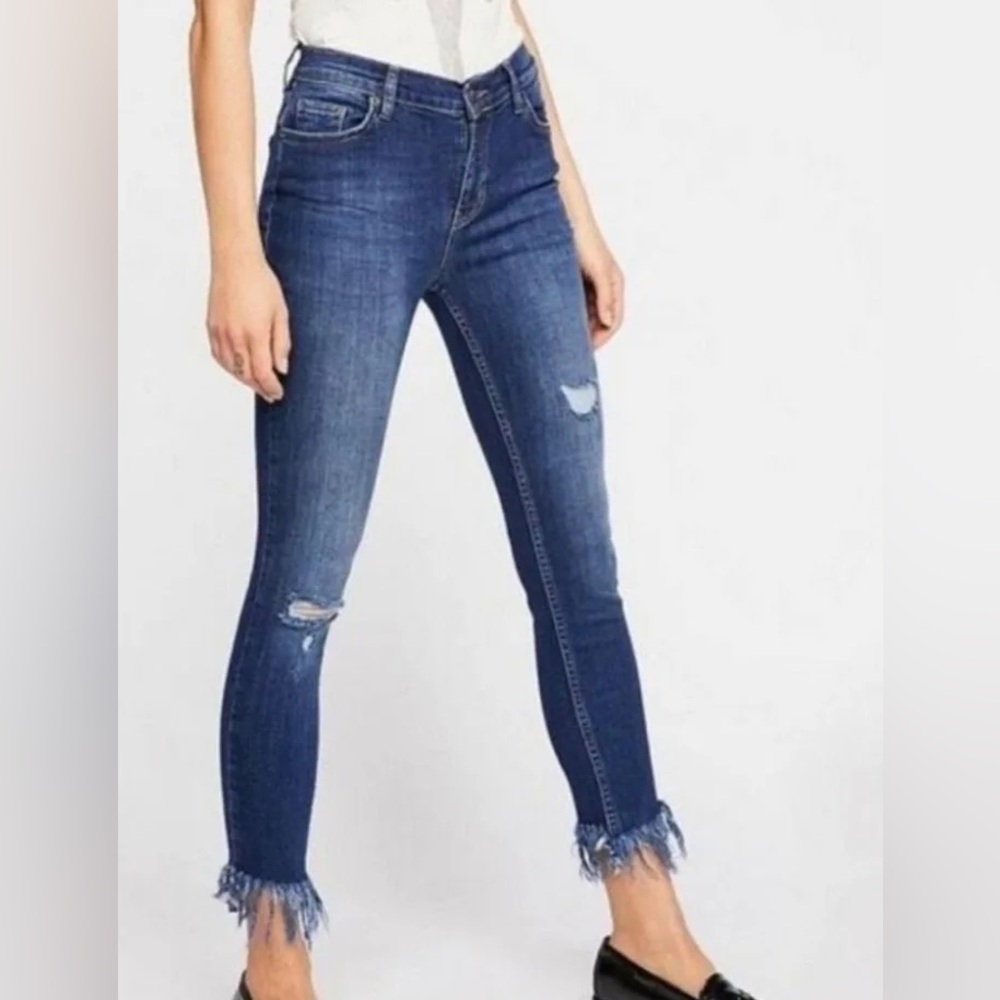 Free People Distressed Jeans
